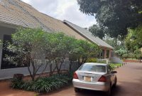 2 bedrooms furnished house for rent in Kololo at 1,200 USD