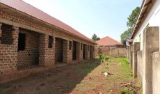 6 shell rental units for sale in Namugongo Kiwango 1.8m monthly at 130m