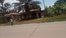 12 decimals commercial plot of land for sale in Kisubi Entebbe road at 250m