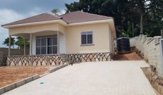 3 bedrooms house for sale in Nkumba at 170m