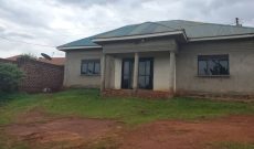 3 bedrooms house for sale in Kyanja Komamboga 12 decimals at 170m