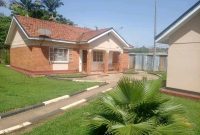 4 bedrooms house for sale in Luzira 28 decimals at $250,000
