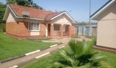 4 bedrooms house for sale in Luzira 28 decimals at $250,000