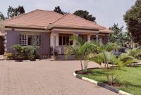 4 bedrooms house for sale in Gayaza Kayebe 25 decimals at 400m