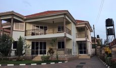 6 bedrooms house for sale in Munyonyo at $400,000