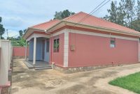 2 rental units for sale in Namugongo Sonde 1.2m monthly at 190m
