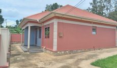 2 rental units for sale in Namugongo Sonde 1.2m monthly at 190m