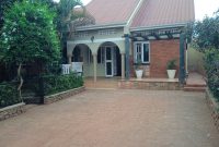 3 bedrooms house for sale in Kisaasi 12 decimals at 250m