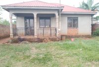 3 bedrooms house for sale in Entebbe road at150m