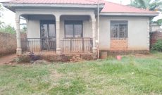3 bedrooms house for sale in Entebbe road at150m