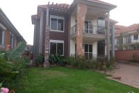 5 bedrooms house for sale in Kyanja at 850m
