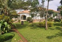 3 bedrooms house for sale in Bweyogerere Buto 25 decimals at 200m