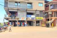 Commercial building for sale in Kyanja 14m monthly at 1.7 billion shillings