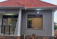 2 bedrooms house for sale in Kira Nsasa at 170m