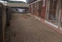 6 rental houses for sale in Kitintale 3m monthly at 350m