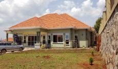 4 bedrooms house for sale in Akright Entebbe at 750m