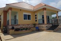 3 bedrooms house for sale in Namulanda at 280m