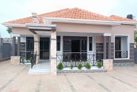 4 bedrooms house for sale in Kira Kimwanyi 15 decimals at 500m