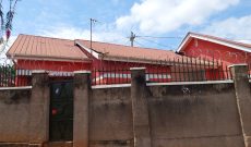 4 rental houses for sale in Kireka Kamuli 1.3m monthly at 140m