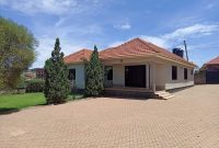 4 bedrooms house for sale in Gayaza Manyangwa 25 decimals at 280m