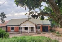 3 bedrooms house for sale in Kyanja 22 decimals at 320m shillings