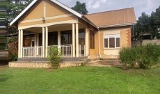 3 bedrooms house for sale in Namugongo Sonde 45 decimals at 450m