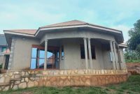 3 bedrooms house for sale in Kitende Lumuli 50x80ft Ndagano at 110m