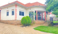 4 bedrooms house for sale in Magere off Gayaza road at 280m