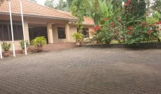 4 bedrooms house for sale in Kololo on 60 decimals at $1.6m