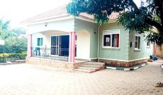 4 bedrooms house for sale in Najjera 15 decimals at 450m