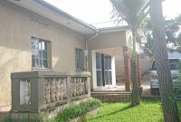 4 bedrooms house for sale in Bweyogerere Kirinya at 220m