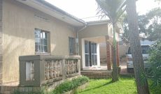 4 bedrooms house for sale in Bweyogerere Kirinya at 220m