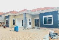 3 bedrooms house for sale in Kira at 450m