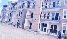 18 units apartments block for sale in Munyonyo at 27m monthly at 3bn Uganda shillings