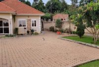 3 bedrooms house for sale in Kigo at 430m