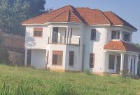 5 bedrooms house for sale in Buwate Najjera 47 decimals at 580m