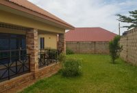 4 bedrooms house for sale in Kyanja Kungu 15 decimals at 450m