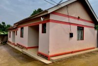 2 bedrooms house for rent in Kabowa at 700,000 shillings