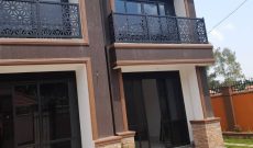 4 bedrooms house for sale in Kisaasi at 400m