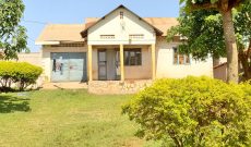 3 bedrooms house for sale in Kyanja 12 decimals at 170m