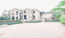 6 bedrooms mansion for sale in Namugongo 30 decimals at 1billion shillings