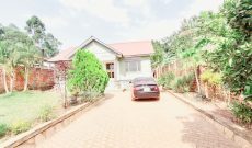 3 bedrooms house for sale in Kira Kito at 190m