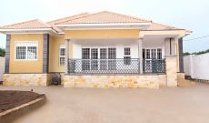 3 bedrooms house for sale in Kira 13 decimals at 370m