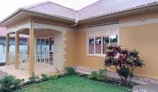 4 bedrooms house for sale in Kira Mamerito Road at 270m