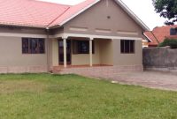 5 bedrooms house for sale in Bweyogerere Kirinya 20 decimals at 260m
