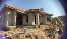 4 bedrooms house for sale in Kyanja at 400m