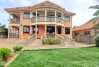 8 bedrooms house for rent in Kyanja at 5m Uganda shillings per month