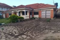 4 bedrooms house for sale in Naalya Kimbejja 30 decimals at 380m