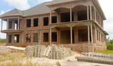 4 bedrooms house for sale in Kisaasi Kulambiro 37 decimals at 550m