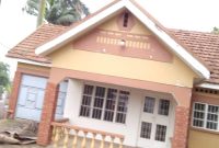 3 bedrooms house for rent in Kyambogo at 3m per month